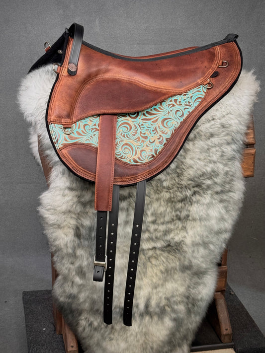 Trailmaster Ranger Bareback Pad in brown leather with turquoise floral leather panel